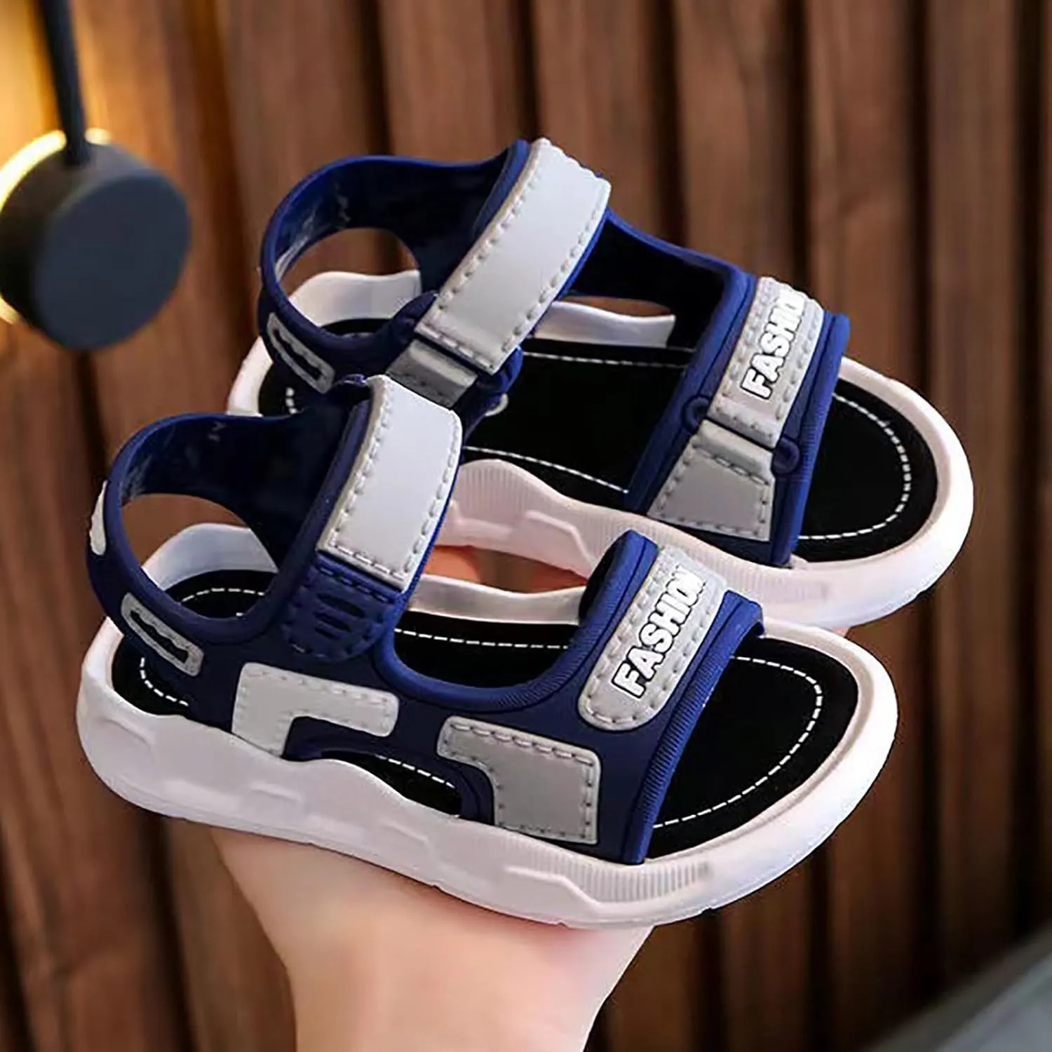 2025 Kids Sandals Indoor/Outdoor Slip-On Casual Shoe Fashion Boys Sport Sneakers with Ankle Strap Comfortable Walking Footwear Breathable Non-Slip Flats Slides Summer Beach Vacation Slippers