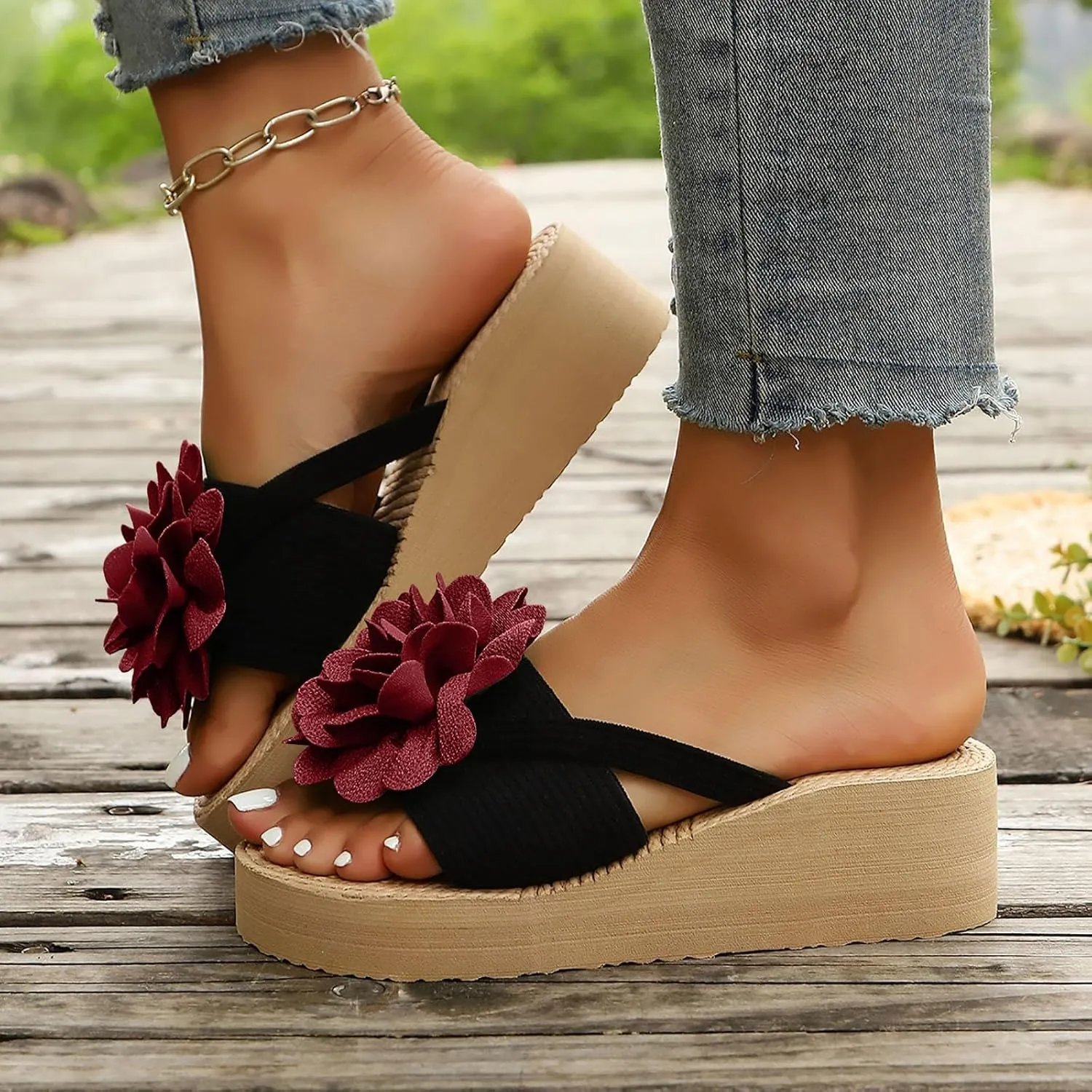 2025 Women Wedge Sandals Comfortable Beach Vacation Slippers Summer Ladies Dress Slip-On Slides Breathable Non-Slip Walking Footwear Indoor/Outdoor Fashion Height Increase Casual Shoe