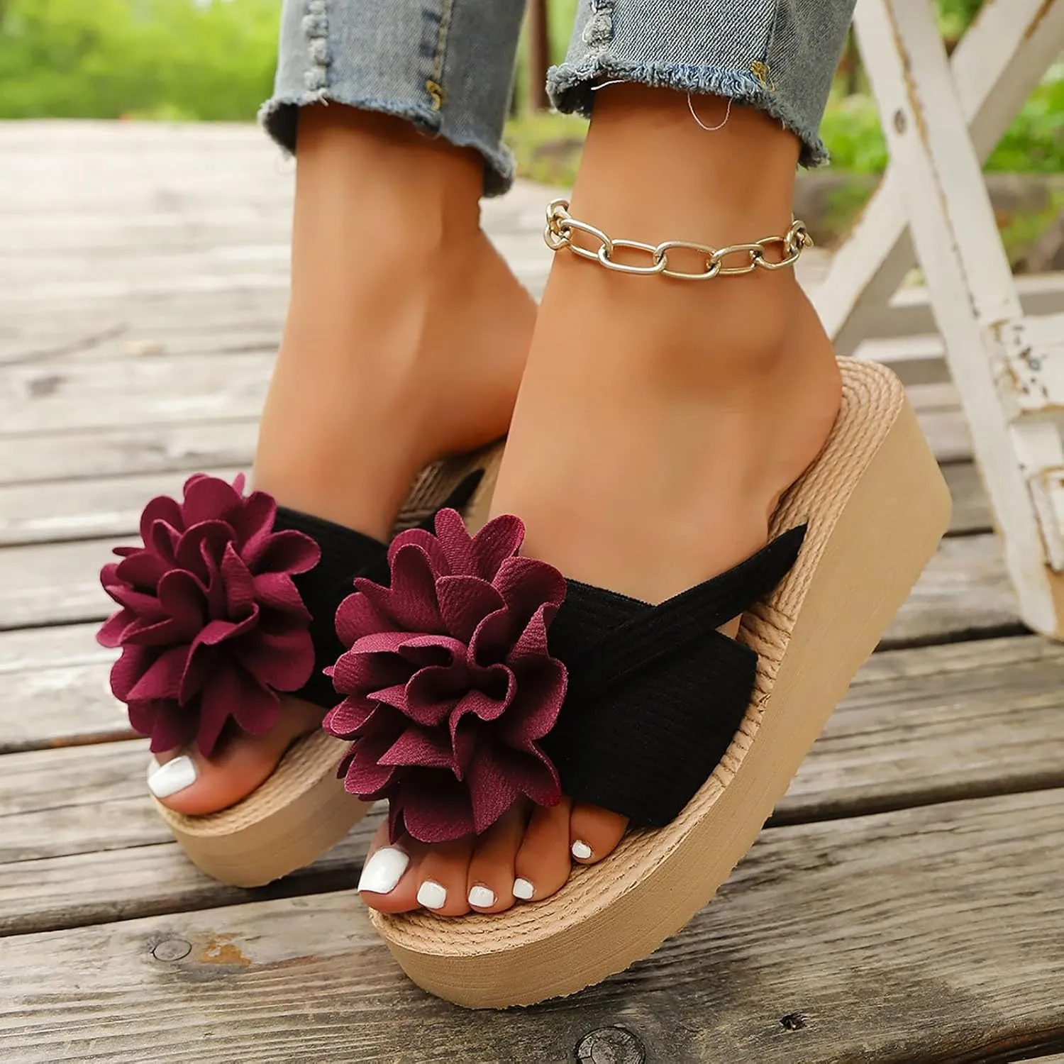 2025 Women Wedge Sandals Comfortable Beach Vacation Slippers Summer Ladies Dress Slip-On Slides Breathable Non-Slip Walking Footwear Indoor/Outdoor Fashion Height Increase Casual Shoe