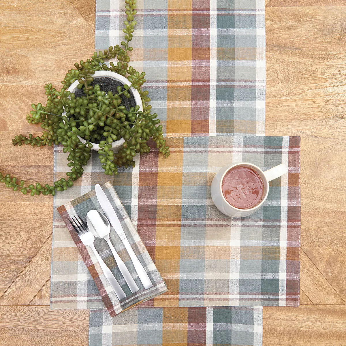 Aspen Plaid Table Linens