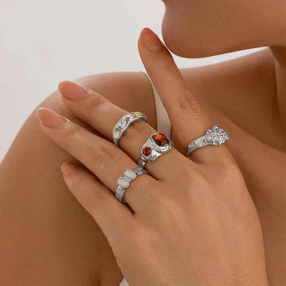 Chunky Gold Rhinestone Knuckle Rings Set for Women Stackable Silver Liquid Statement Rings Dainty Irregular Geometric CZ Rings Jewelry Accessories