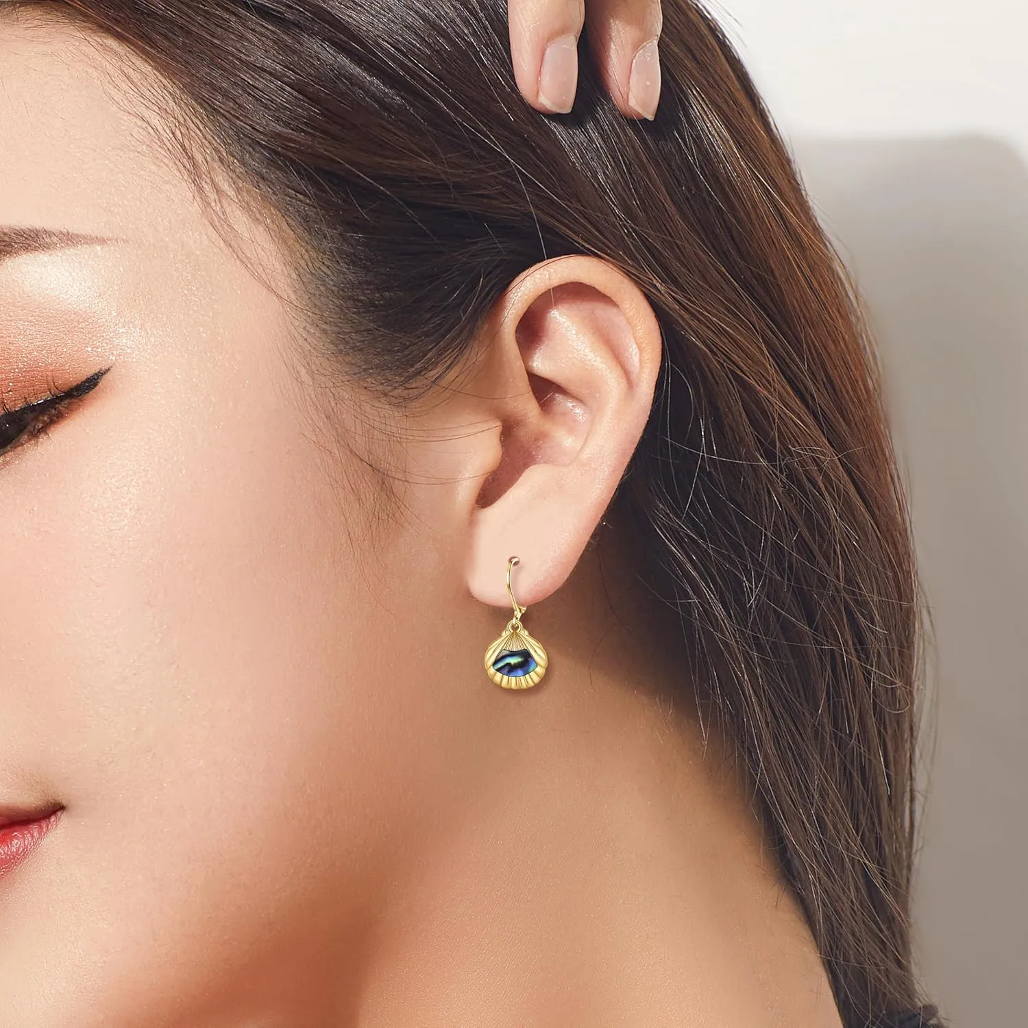 Daisy & Sunflower Leverback Dangle Earrings - Dainty Flower Drop Jewelry for Women's Birthday