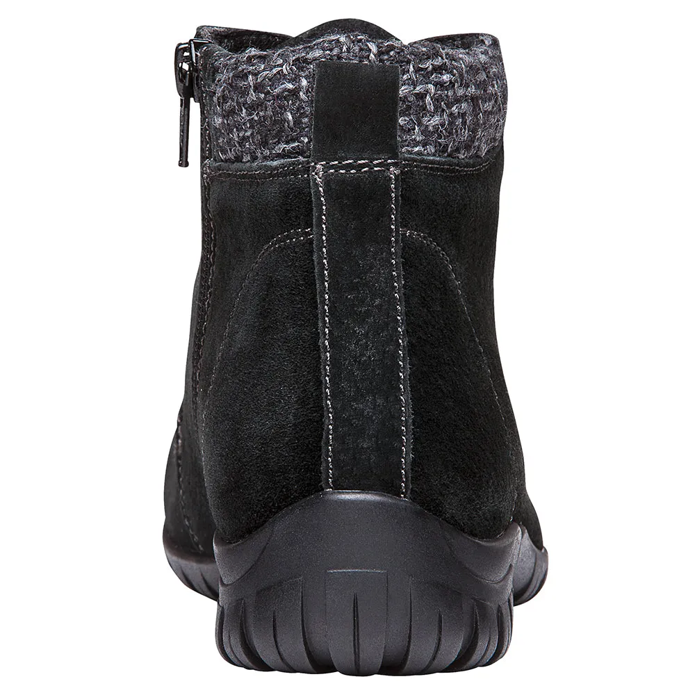 Delaney Round Toe Lace Up Booties