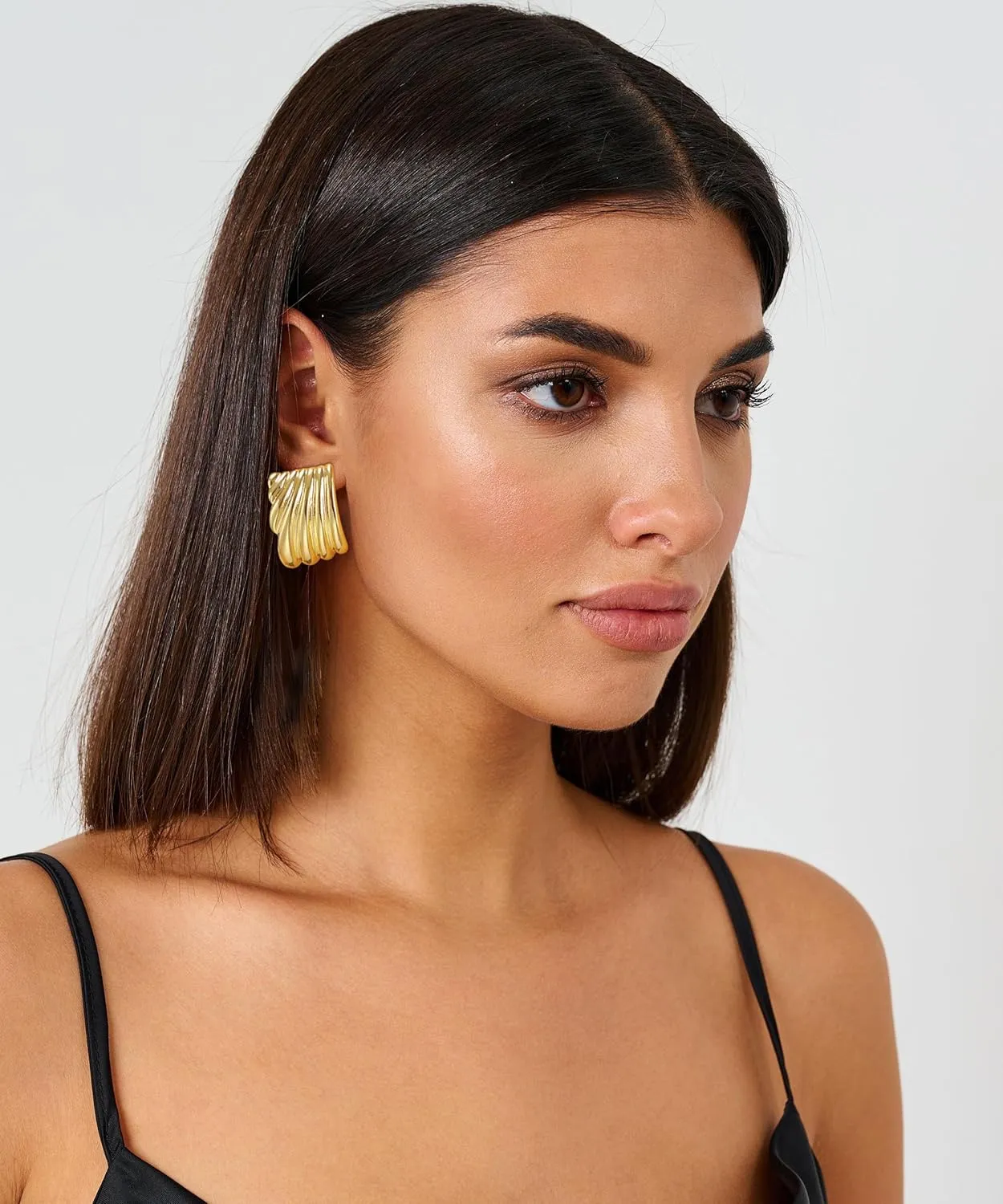 Gold Chunky Earrings for Women - Gold Dangle Earrings Shell - Chunky Earrings Gold Bow Beach Trendy Earring Hypoallergenic Jewelry Gifts
