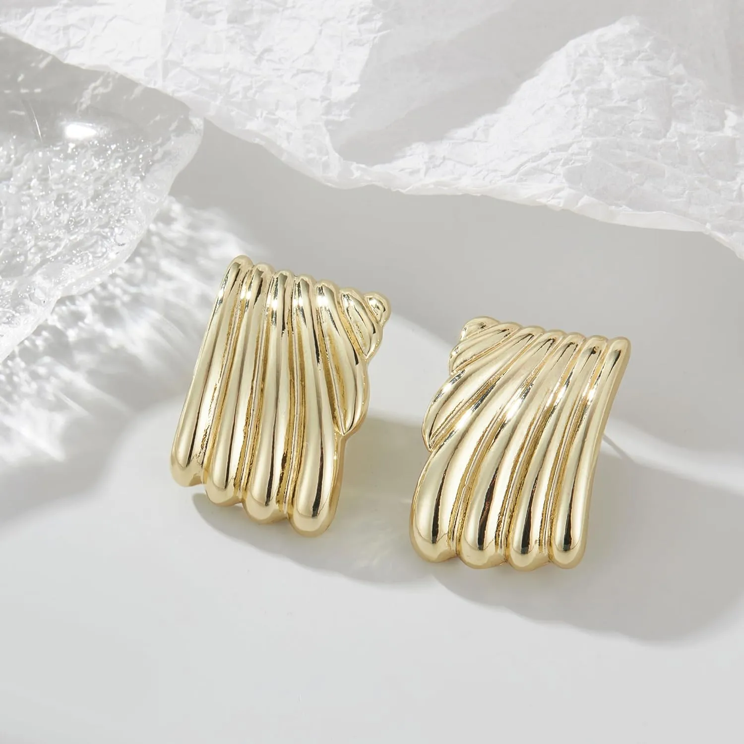 Gold Chunky Earrings for Women - Gold Dangle Earrings Shell - Chunky Earrings Gold Bow Beach Trendy Earring Hypoallergenic Jewelry Gifts