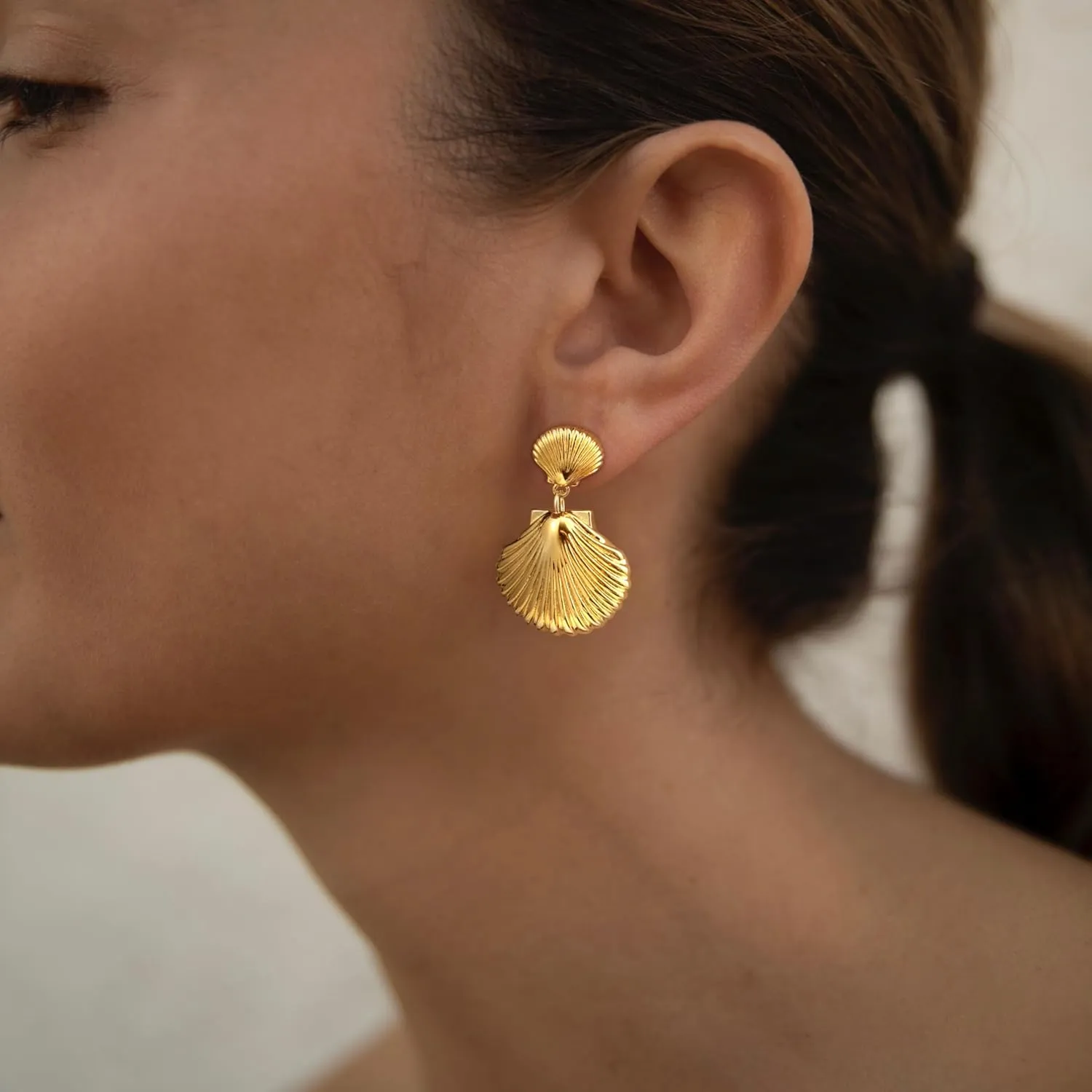 Gold Chunky Earrings for Women, Hypoallergenic 14k Gold Plated Statement Earrings Trendy Geometric Waterproof Drop Dangle Earrings Fashion Christmas Jewelry for Women