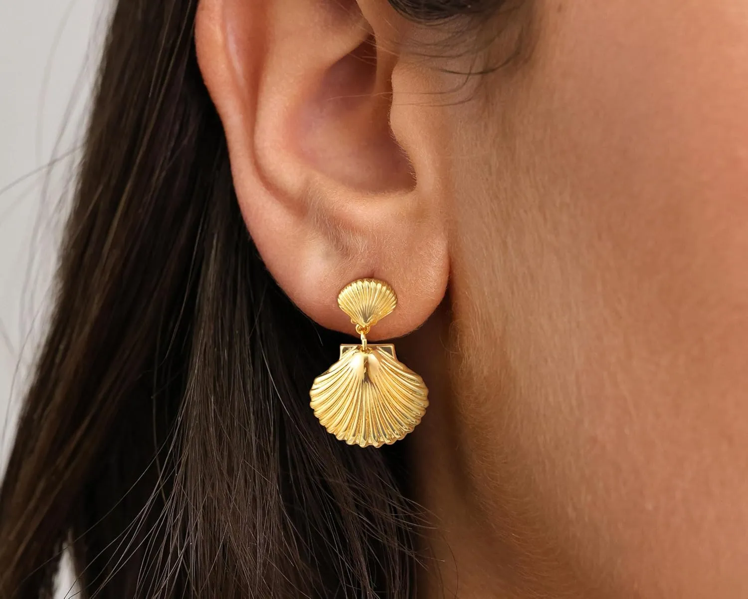 Gold Chunky Earrings for Women, Hypoallergenic 14k Gold Plated Statement Earrings Trendy Geometric Waterproof Drop Dangle Earrings Fashion Christmas Jewelry for Women