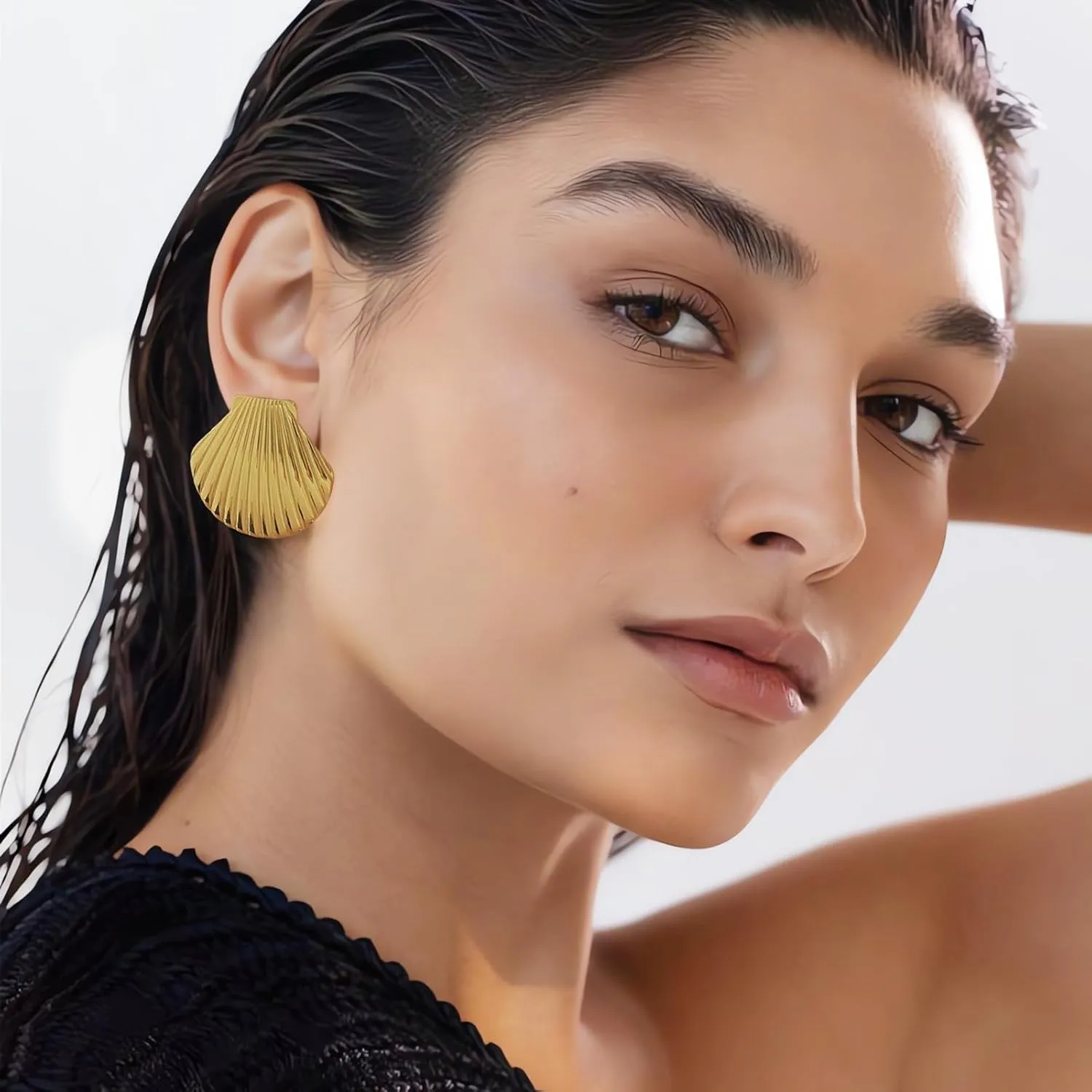 Gold Starfish Earrings for Women Beach Ocean Style Trendy Shell Dangle Earrings for Vacation Chunky Seashell Studs Hypoallergenic Statement Summer Jewelry