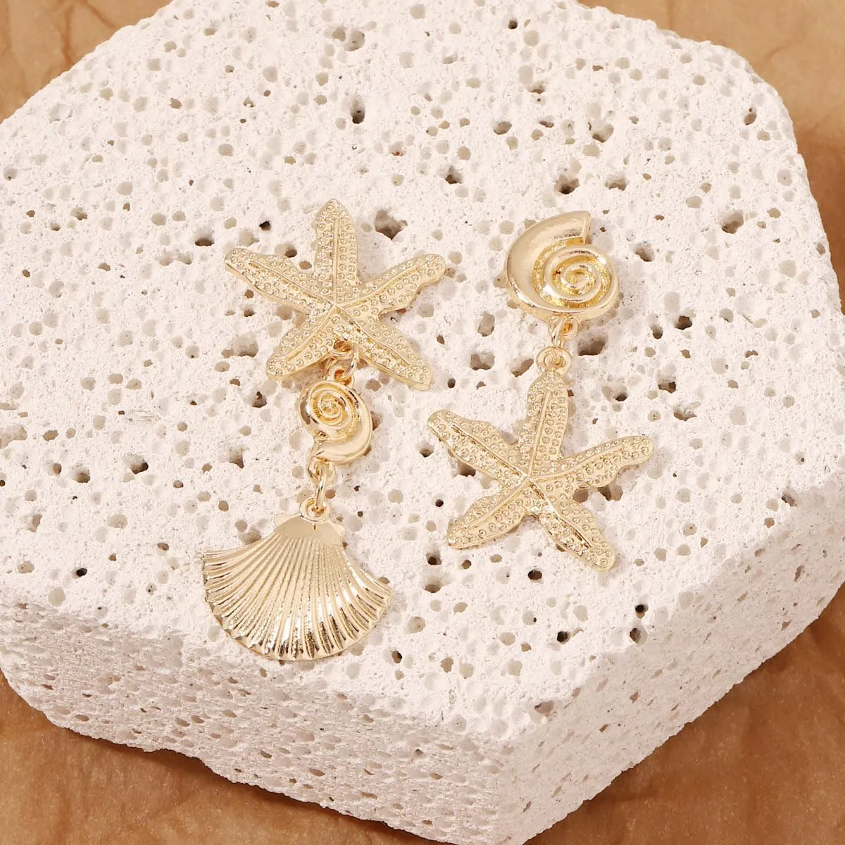 Gold Starfish Earrings for Women Sea Shell Earrings Dangle Golden Mermaid Earrings Gold Beachy Earrings Beach Necklace Summer Jewelry
