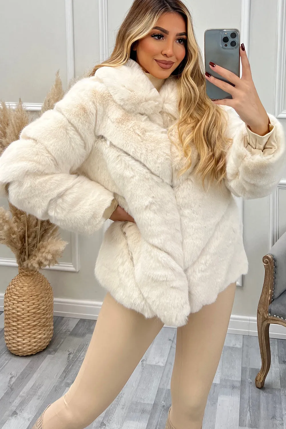 Malina Cream Faux Fur Collared Coat