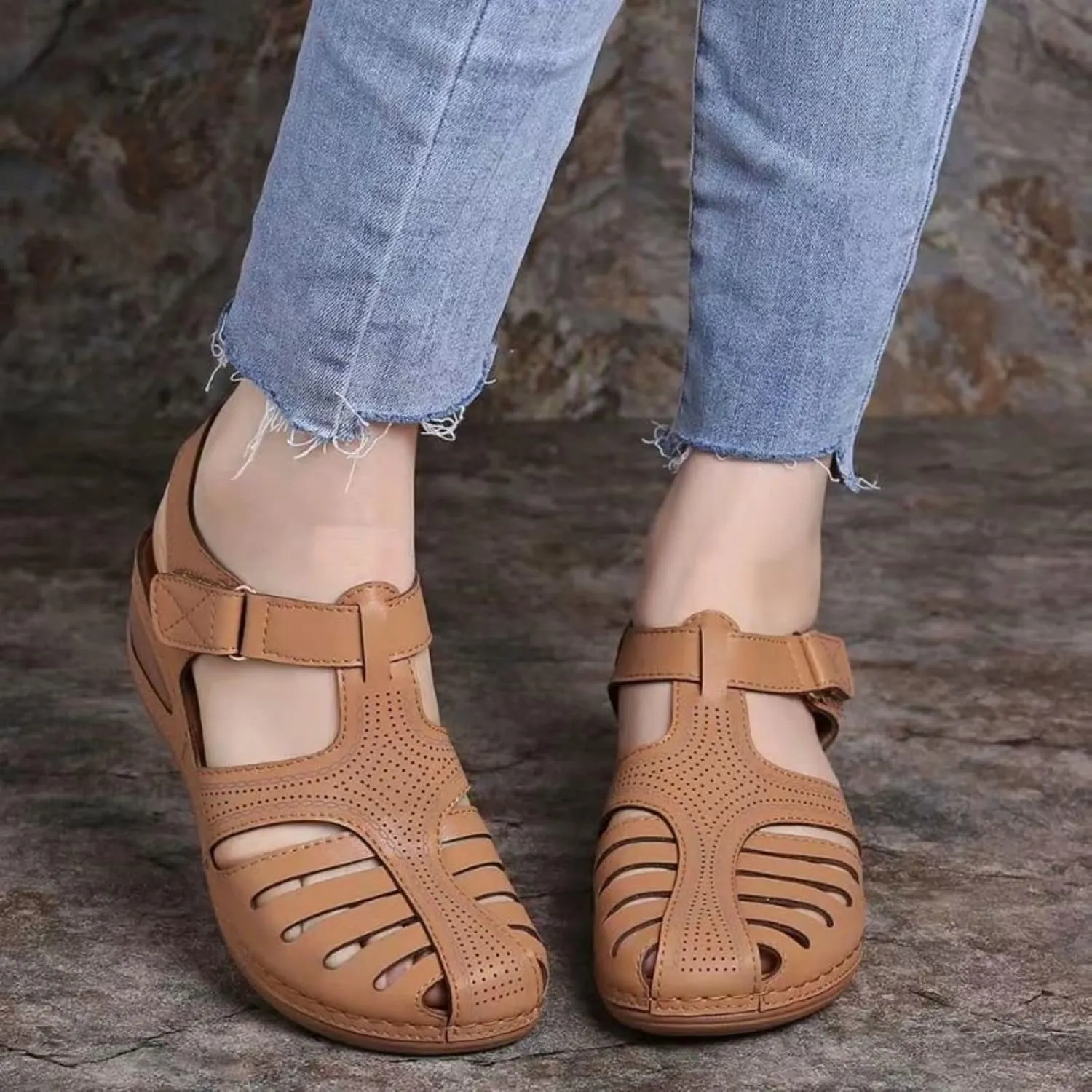 Orthopedic Sandals for Women with Arch Support Summer Ankle Strap Non-Slip Hollow Out Wedge Sandal Comfortable Closed Toe Sandals Casual Bohemia Gladiator Outdoor Wedges Slip On Walking Shoes