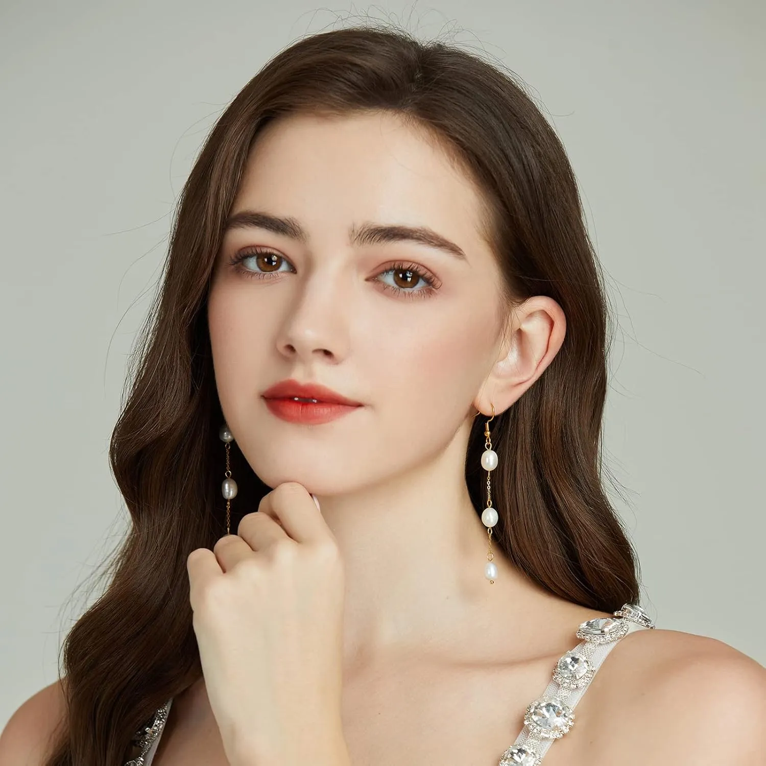 Pearl Drop Earrings for Women Dangle Gold Pearl Tassel Earrings Dangling Pearl Wedding Earrings for Brides Bridesmaid Prom Anniversary