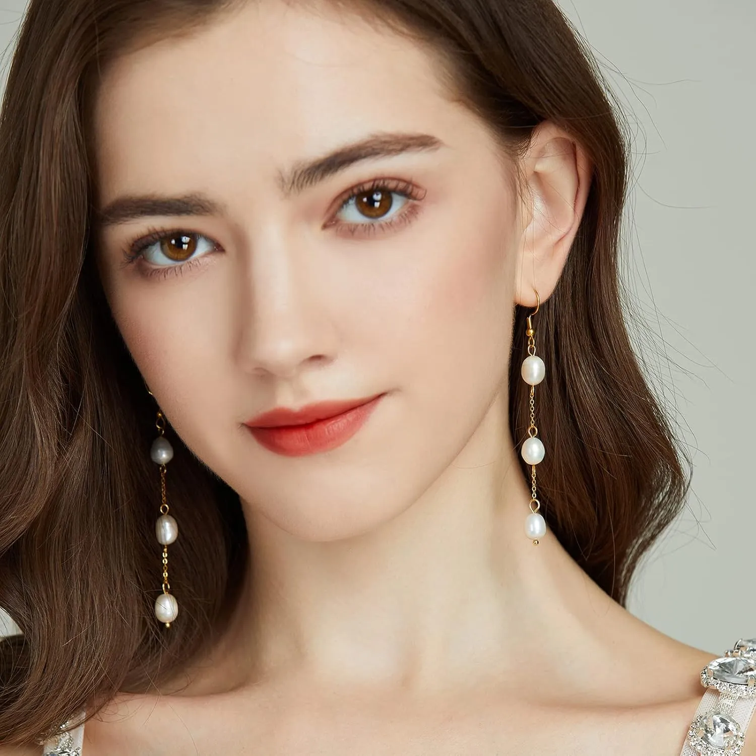 Pearl Drop Earrings for Women Dangle Gold Pearl Tassel Earrings Dangling Pearl Wedding Earrings for Brides Bridesmaid Prom Anniversary