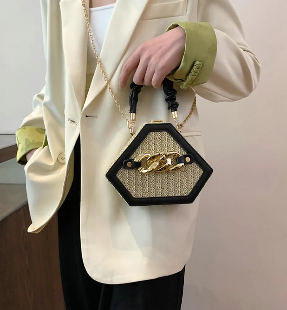 Women Straw Purse Clutch Shoulder Bag Woven Diamond Bag Hobo Crossbody Bag Chic Tote Bag Small Beach Handbag with Chain Strap