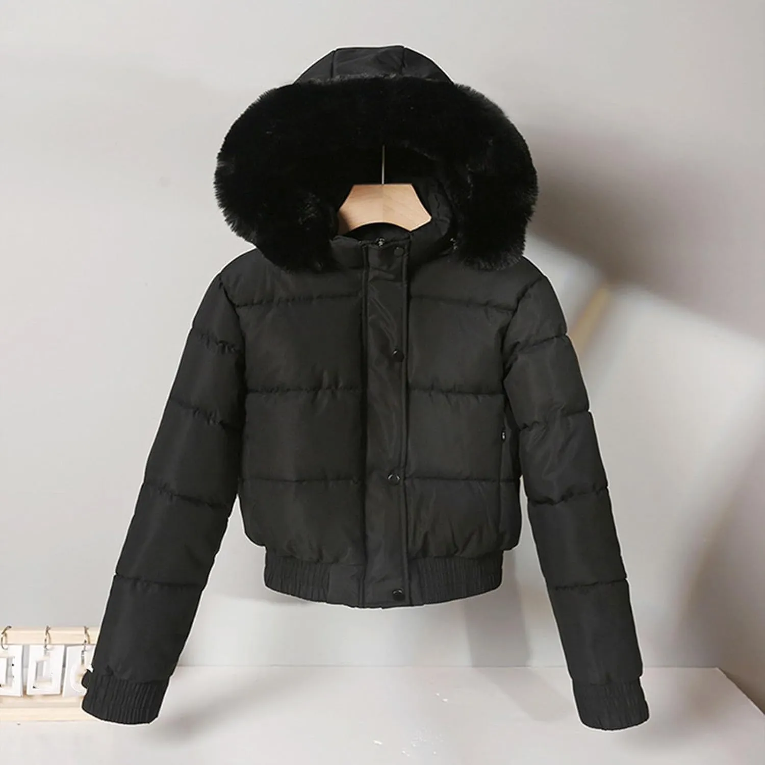 Womens Cropped Puffer Jackets with Faux Fur Hood Thicken Down Coats Quilted Jackets Winter Short Warm Coats Outerwear