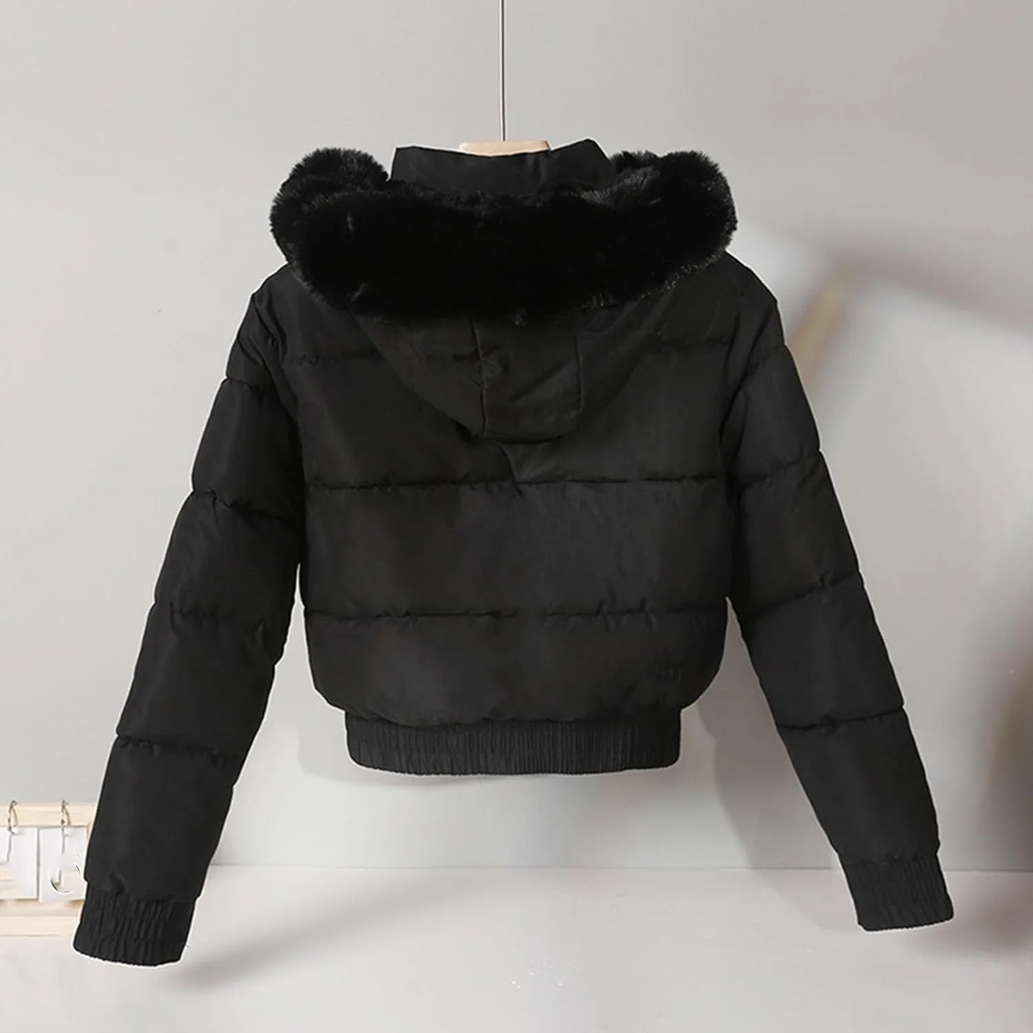 Womens Cropped Puffer Jackets with Faux Fur Hood Thicken Down Coats Quilted Jackets Winter Short Warm Coats Outerwear